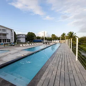 فندق Boho Club, بوكويرون